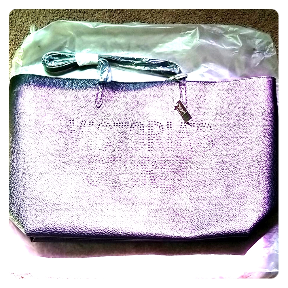 NEW Victoria's Secret tote!